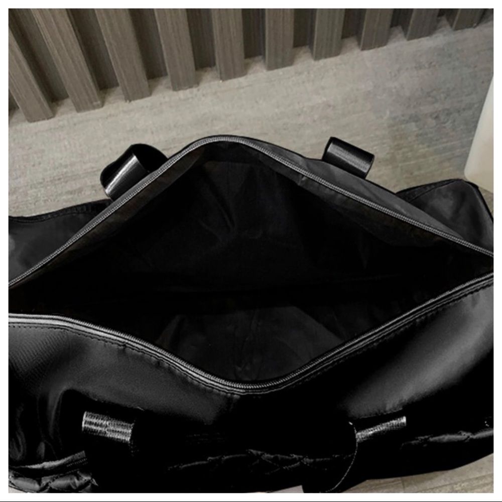 #47 The Perfect Quilted Travel Bag! - Picture 6 of 7